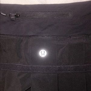 PERFECT CONDITION LULULEMON SKIRT!!